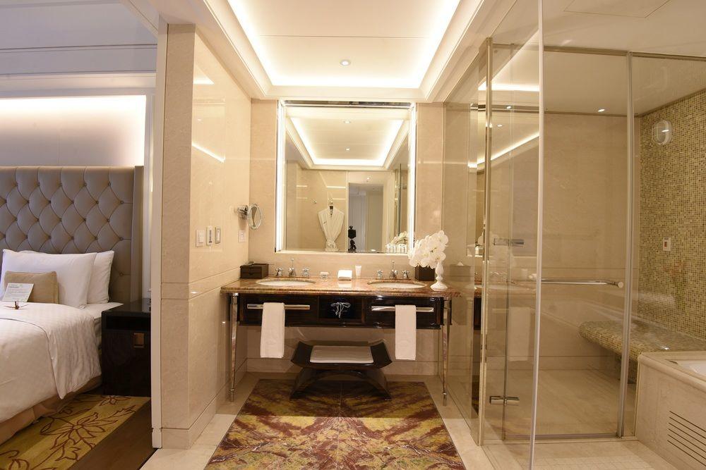 The Okura Prestige Taipei Hotell Eksteriør bilde Bathroom